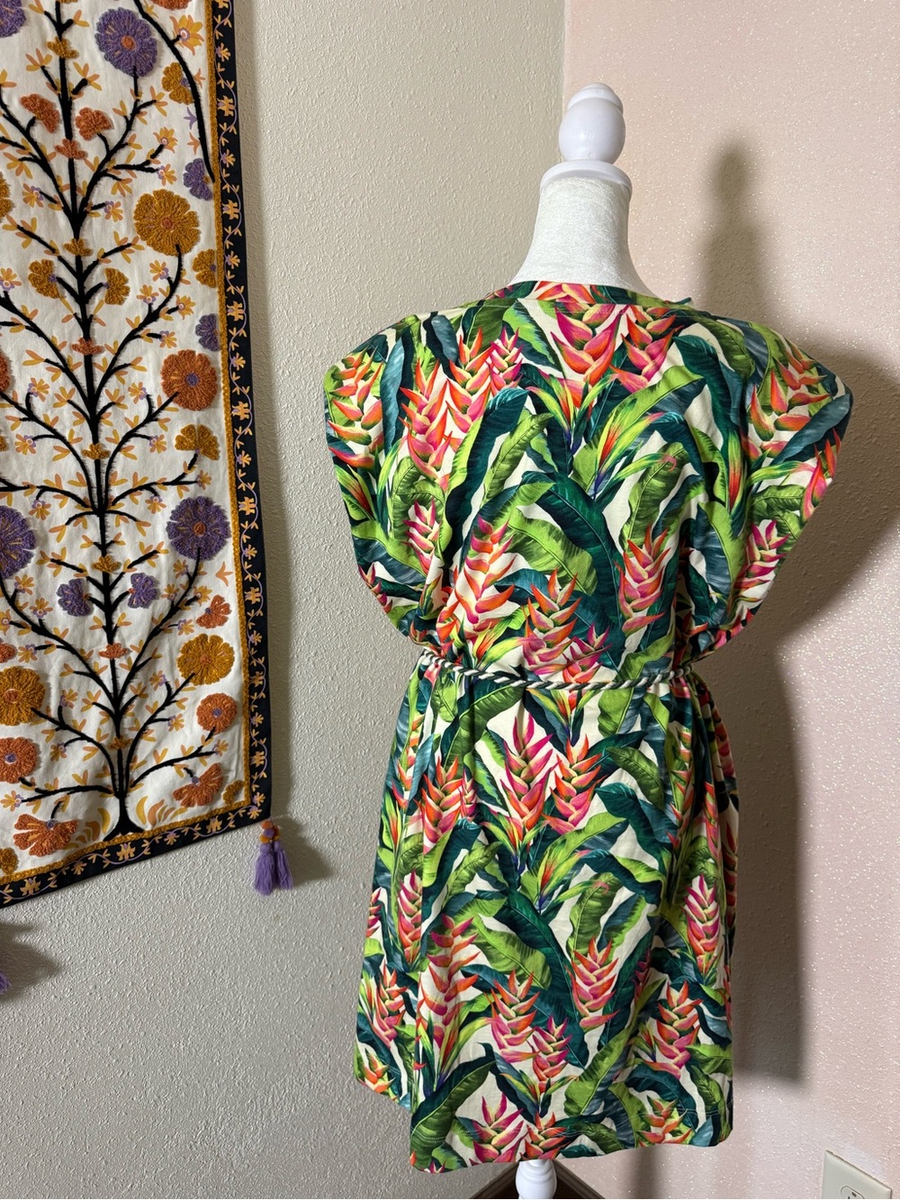 FARM Rio Green Multi Tropical Midi Dress with Tie-Waist - Picture 8 of 12